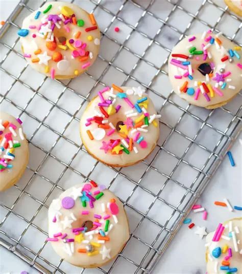 20 Easy Mini Donut Recipes (Adorable & Delicious) - Tasty & Healthy Recipes