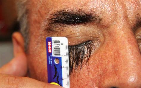 This man might have the longest eyelashes you've ever seen | Metro News