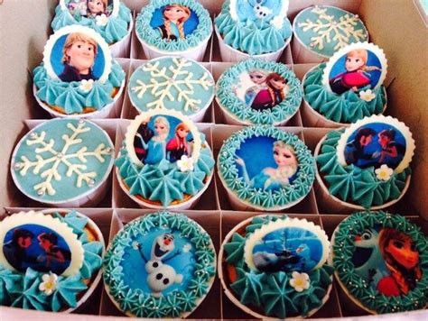 Petite Cupcakes: Disney's Frozen Theme Cupcakes