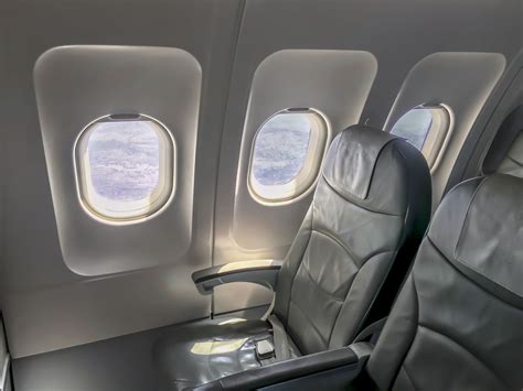 What Is Bulkhead Seating on an Airplane?