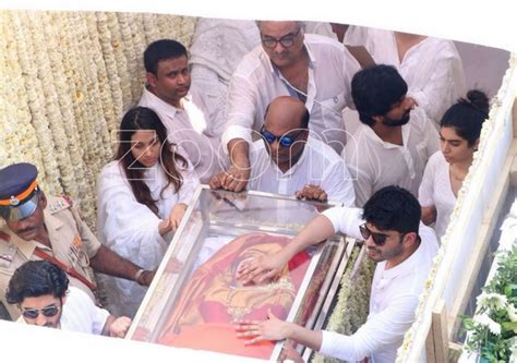 Sridevi's final journey: Family, Bollywood and fans bid a teary goodbye ...