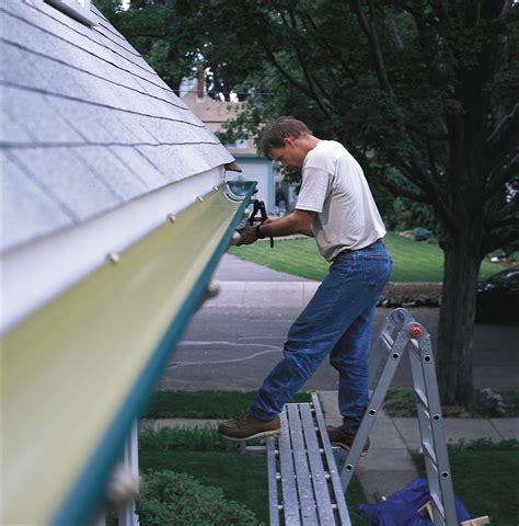 Diy Seamless Gutter Installation - Herbalens