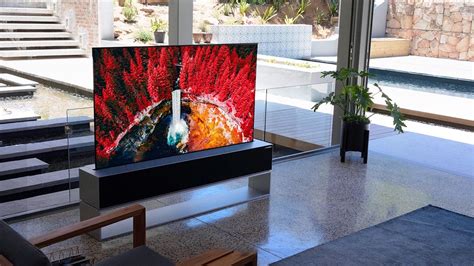 Review: LG’s rollable TV finally goes on sale—what’s in store?