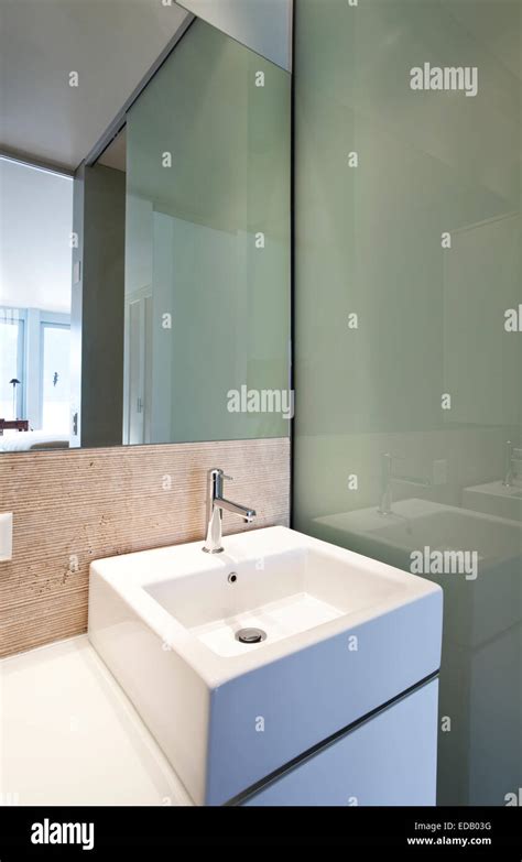 contemporary house, bathroom Stock Photo - Alamy