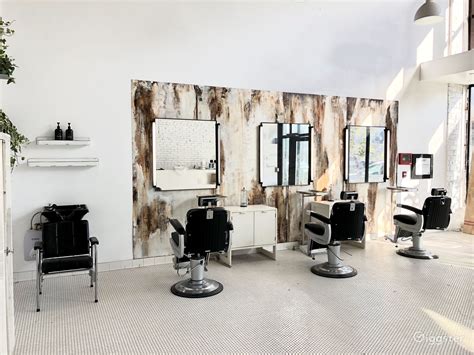 Highland Park Mid Century Barbershop Speakeasy | Rent this location on ...