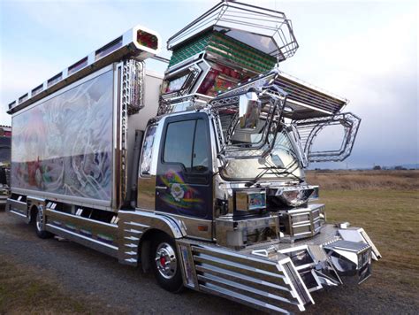 Truck Drivers in Japan Create an Art Form - Dekotora