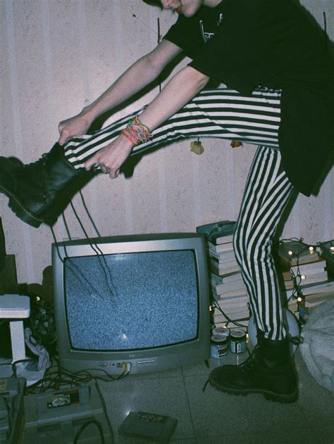 √ 90s Grunge Tumblr