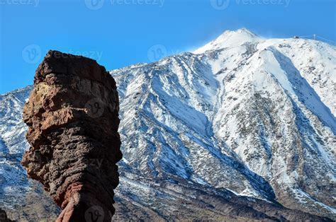 Snowy mountain landscape 20029409 Stock Photo at Vecteezy