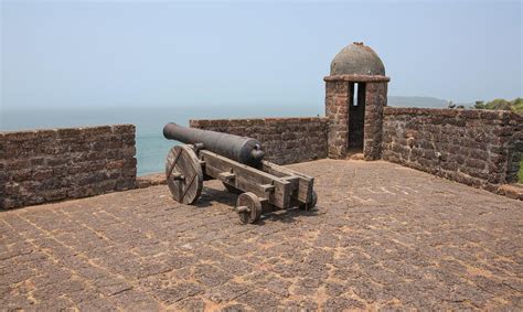 16 Ancient Forts in Goa - Forts in North and South Goa 2025