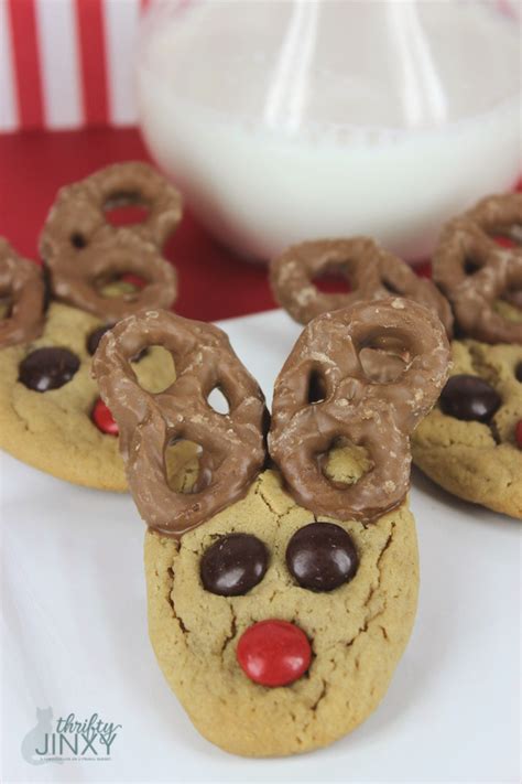 Peanut Butter Pretzel Reindeer Cookies Recipe - Fun and Easy Christmas ...