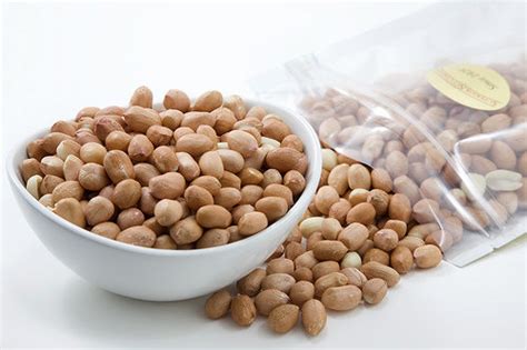 7 Heart-Healthy Nuts ... Diet