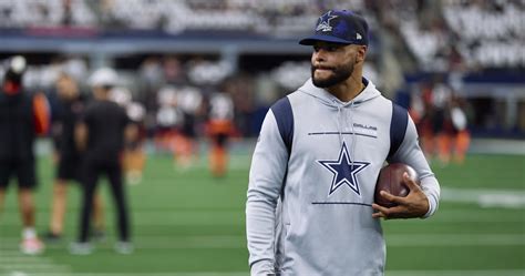 Cowboys' Dak Prescott Without Timetable to Resume Throwing After Thumb ...