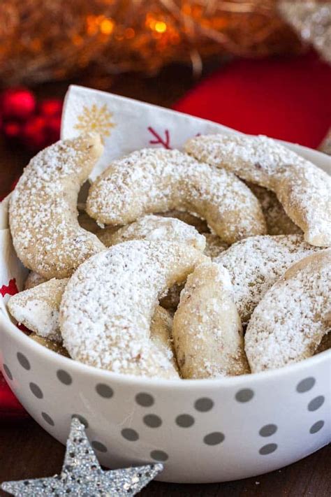 Vanillekipferl (German Vanilla Crescent Cookies) | Plated Cravings