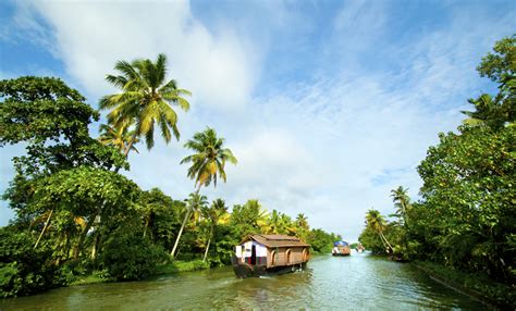 Alleppey, one of the best places to visit in Kerala | Violeta Matei ...