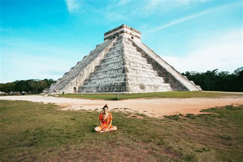 Exploring Chichen Itza, Mexico's Famous Mayan Temple - Rutas y Rutinas