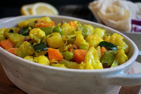 Easy Vegetable Stir Fry (Sabji Bhaji) - Spice and Colour