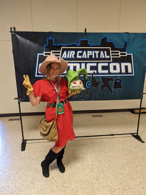 I brought my Mimi cosplay to a comic con last weekend and I actually ...