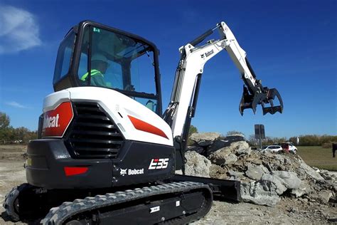 New Bobcat E35