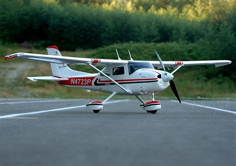 MM RC Hobbies ( Bintulu,Sarawak ): Cessna 182 RC Plane