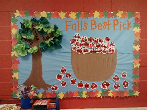 Fall Themed Bulletin board. :) | Fall preschool activities ...