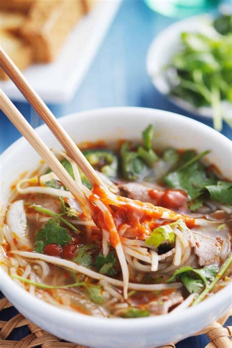 19 Popular Vietnamese Recipes - IzzyCooking