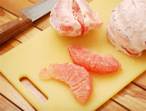 How to Peel a Pomelo: 7 Steps (with Pictures) - wikiHow