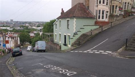 Vale Street Bristol - Cycling uphill