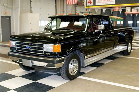 1991 Ford F350 An Luxury Truck of 90s | Ford Daily Trucks