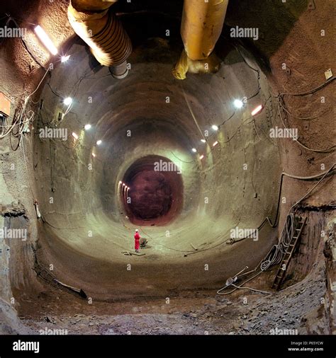 Channel tunnel construction hi-res stock photography and images - Alamy