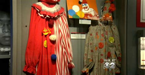 2 Investigators: Were John Wayne Gacy Clown Suits Stolen From Evidence ...