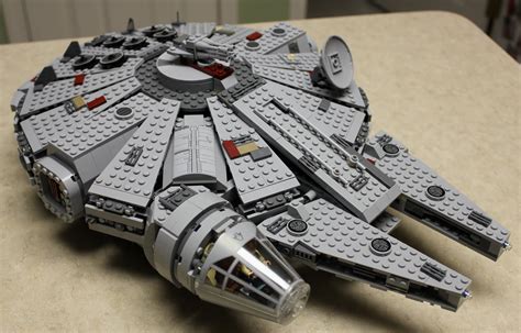 Sons of Twilight: Lego Star Wars Millennium Falcon