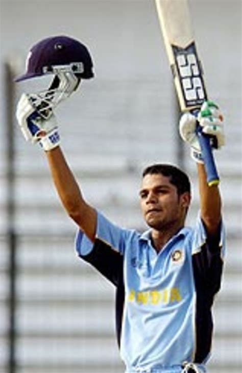 India's Shikhar Dhawan reaches his century | ESPNcricinfo.com