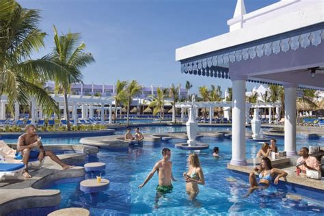 Riu Montego Bay Wedding - Modern Destination Weddings