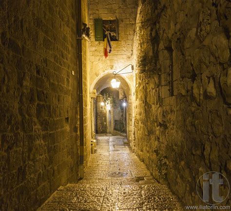 Jerusalem at night by Ilia Torlin Travel Photography