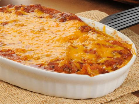 Refried Bean Mexican Casserole Recipe and Nutrition - Eat This Much