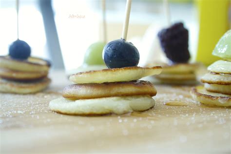 Mini Pancakes with fruits