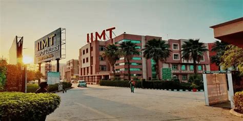 IIMT University, Meerut News