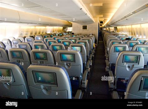 Boeing 747 interior hi-res stock photography and images - Alamy