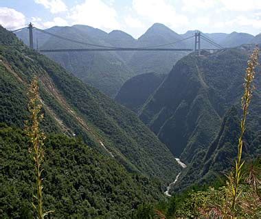 unique place: Sidu River Bridge, China