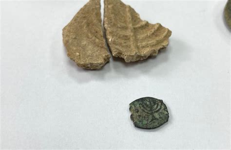 Ancient Hasmonean artifacts found in east Jerusalem at end of Hanukkah ...