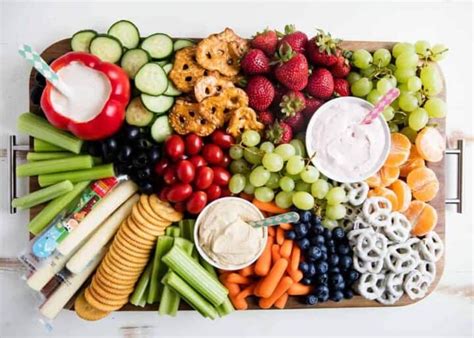 EASY Fruit and Veggie Snack Platter - I Heart Naptime