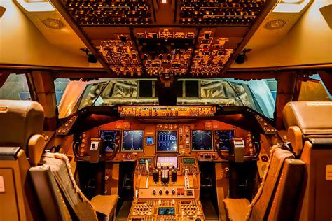 Inside Boeing 747 Cockpit