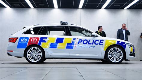 Up close and personal with the new Skoda NZ Police car - NZ Autocar