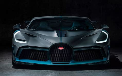 BUGATTI Divo Specs & Photos - 2018, 2019, 2020, 2021, 2022, 2023, 2024 ...