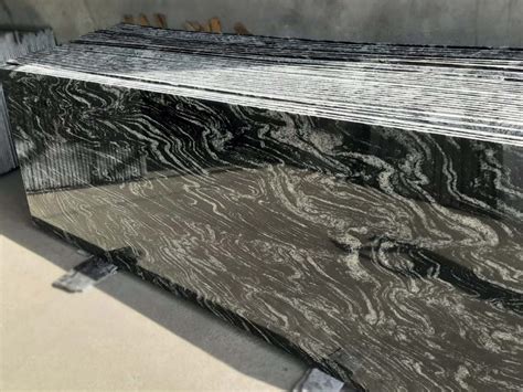 Choosing A Backsplash with Granite Countertops