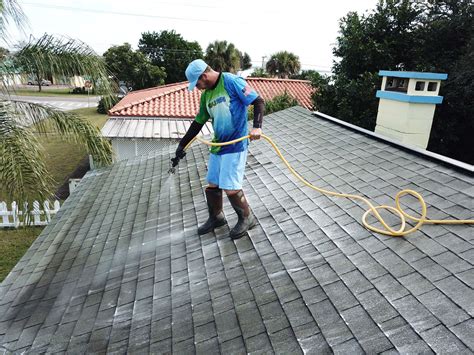 Roof Soft Washing - House Soft Washing Melbourne Florida