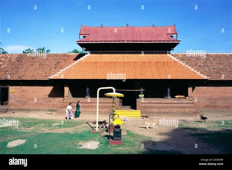 Annapoorneshwari Temple a Parvati temple ; Sri Annapoorneswary temple ...