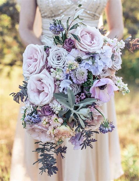 Trend Alert! 30 Ideas for Purple Wedding Flowers | OneFabDay.com