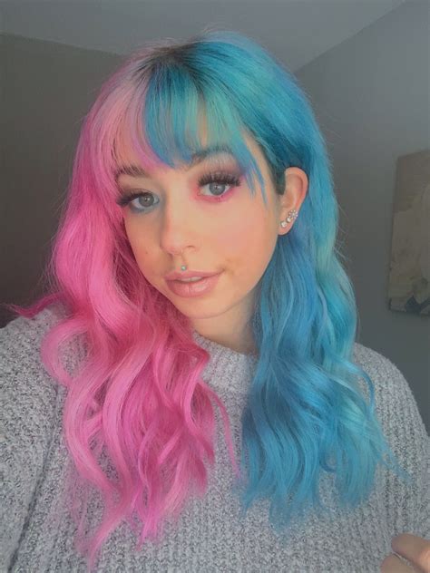 Half pink half blue hair | Split dyed hair, Pink hair dye, Blue hair