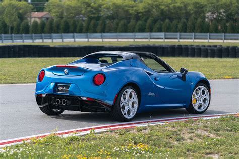 2020 Alfa Romeo 4C Spider Review - Autotrader